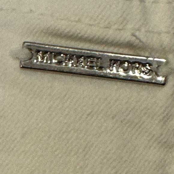 Michael Kors Women's Cream Skinny Jeans with side zippers - Picture 5 of 8